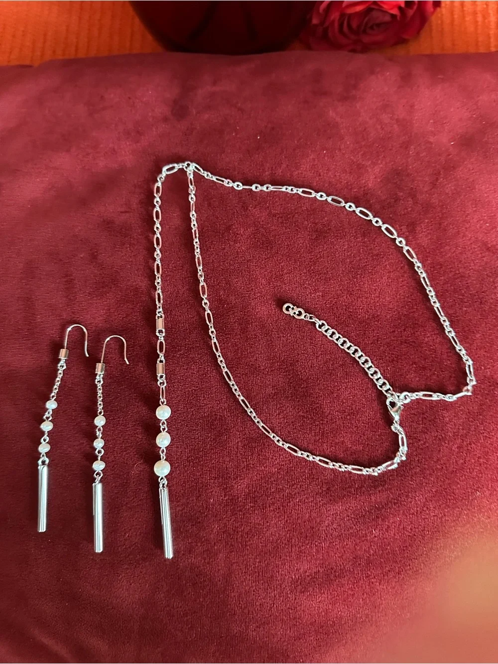 Rare Quality Silver Pearl Drop Lariat Necklace and Earrings Set